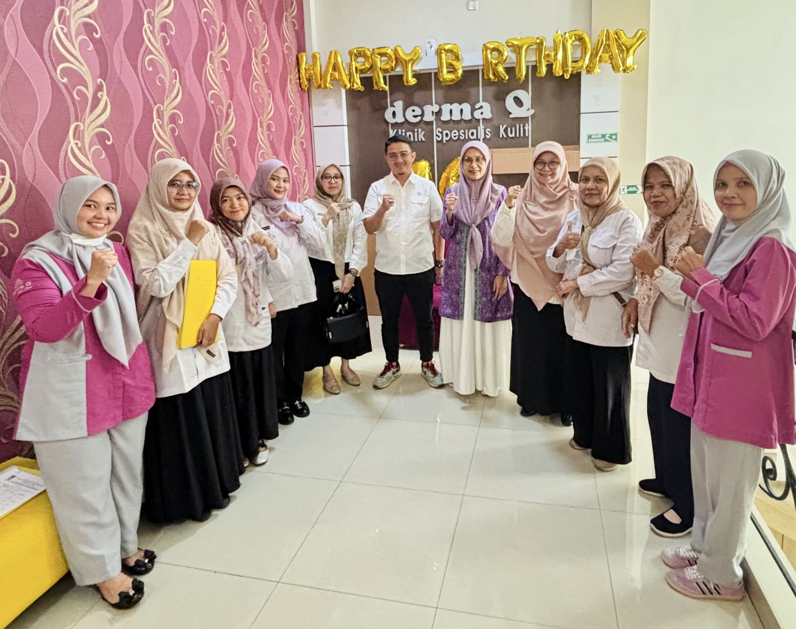 DPMPTSP Kota Padang bersama Dinkes Lakukan Visitasi ke Klinik Utama Derma Q Pusat untuk perpanjangan izin